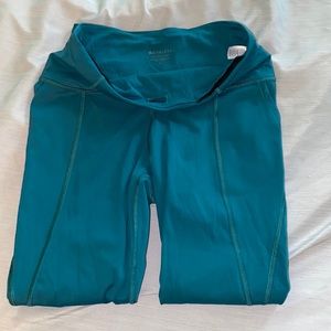 Athleta Lightning 7/8 Tight Leggings